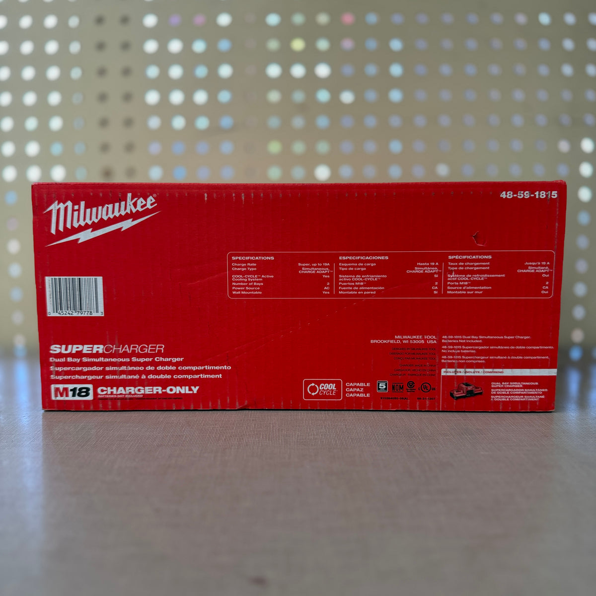 Milwaukee 48-59-1815 M18 Dual Bay Simultaneous Super Charger