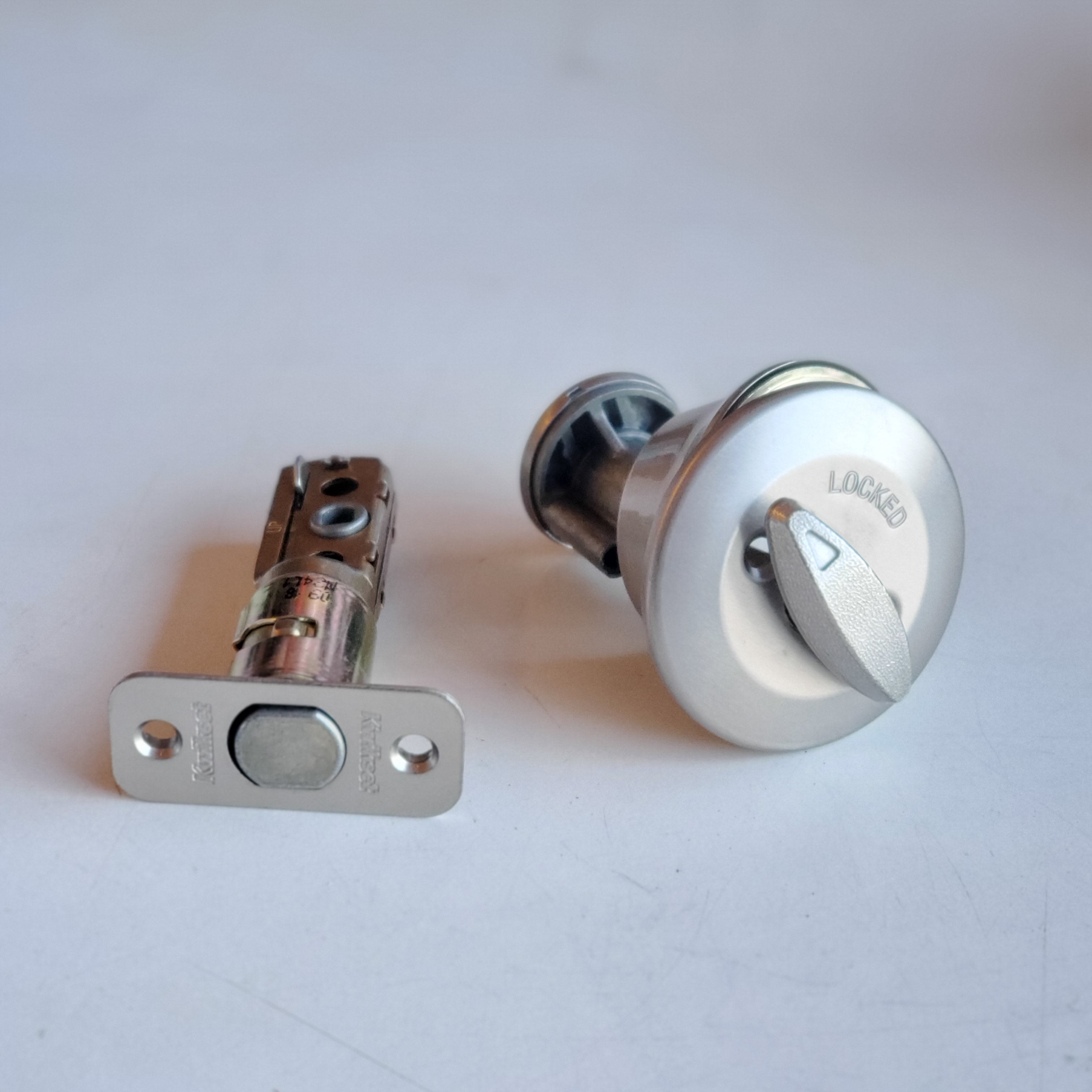 660 Satin Nickel Single Cylinder Deadbolt featuring SmartKey Security and Microban Technology (96600-750)