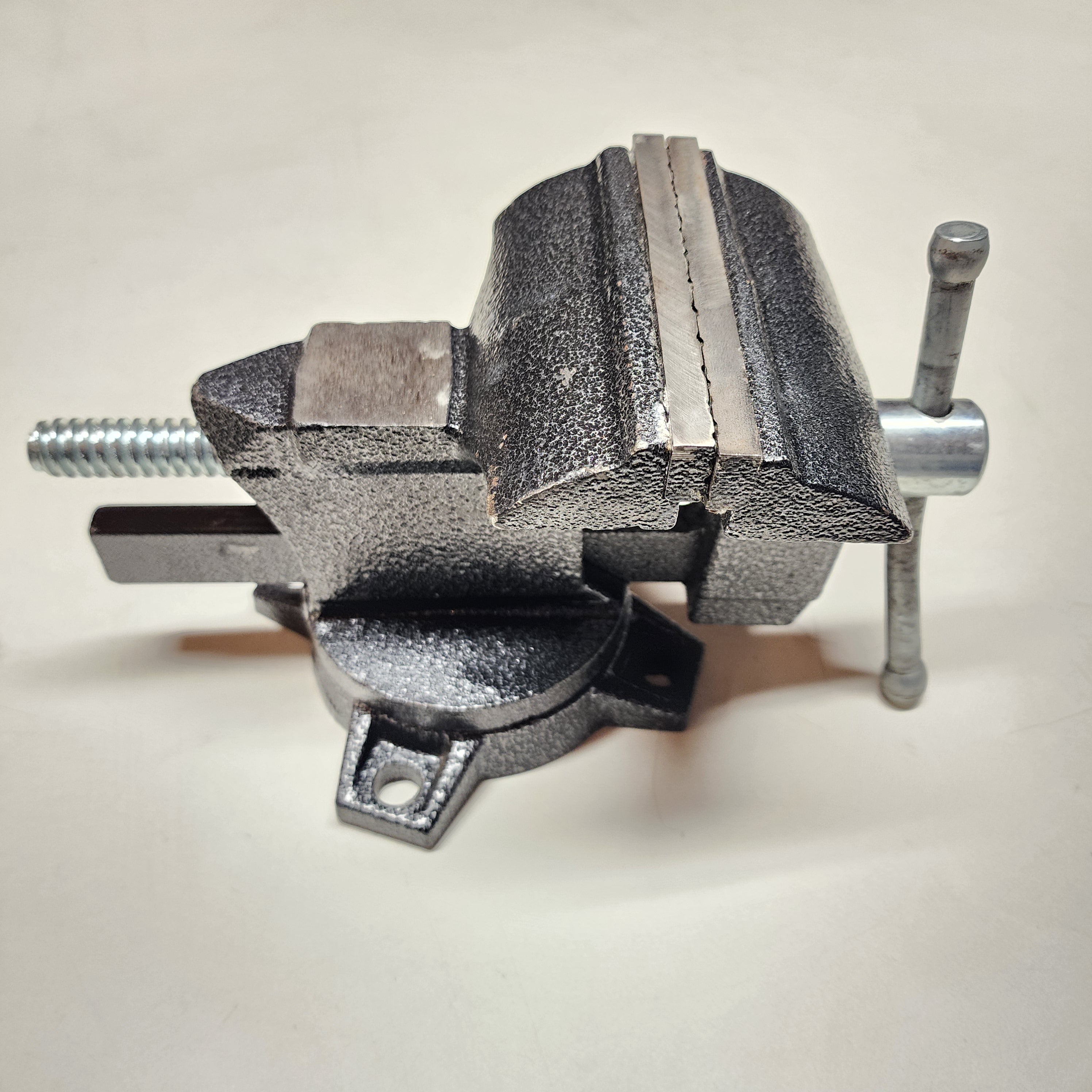 4-1/2 in. Light Duty Bench Vise with Swivel Base (BV-HW45)