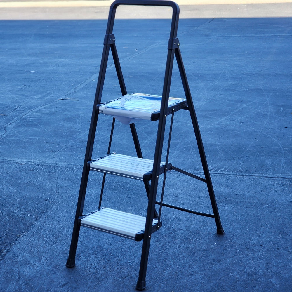 COSCO MODERN 3-STEP STOOL