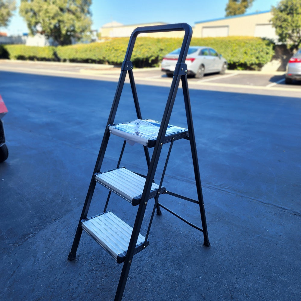 COSCO MODERN 3-STEP STOOL