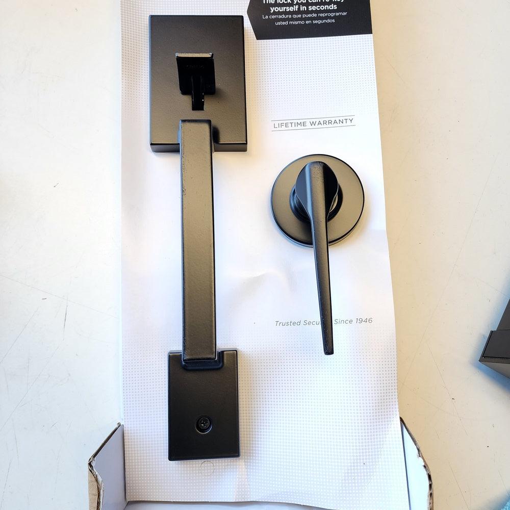 Amador Matte Black Entry Door Handleset with Round Rose Hollis Lever Featuring SmartKey Security (96870-165)