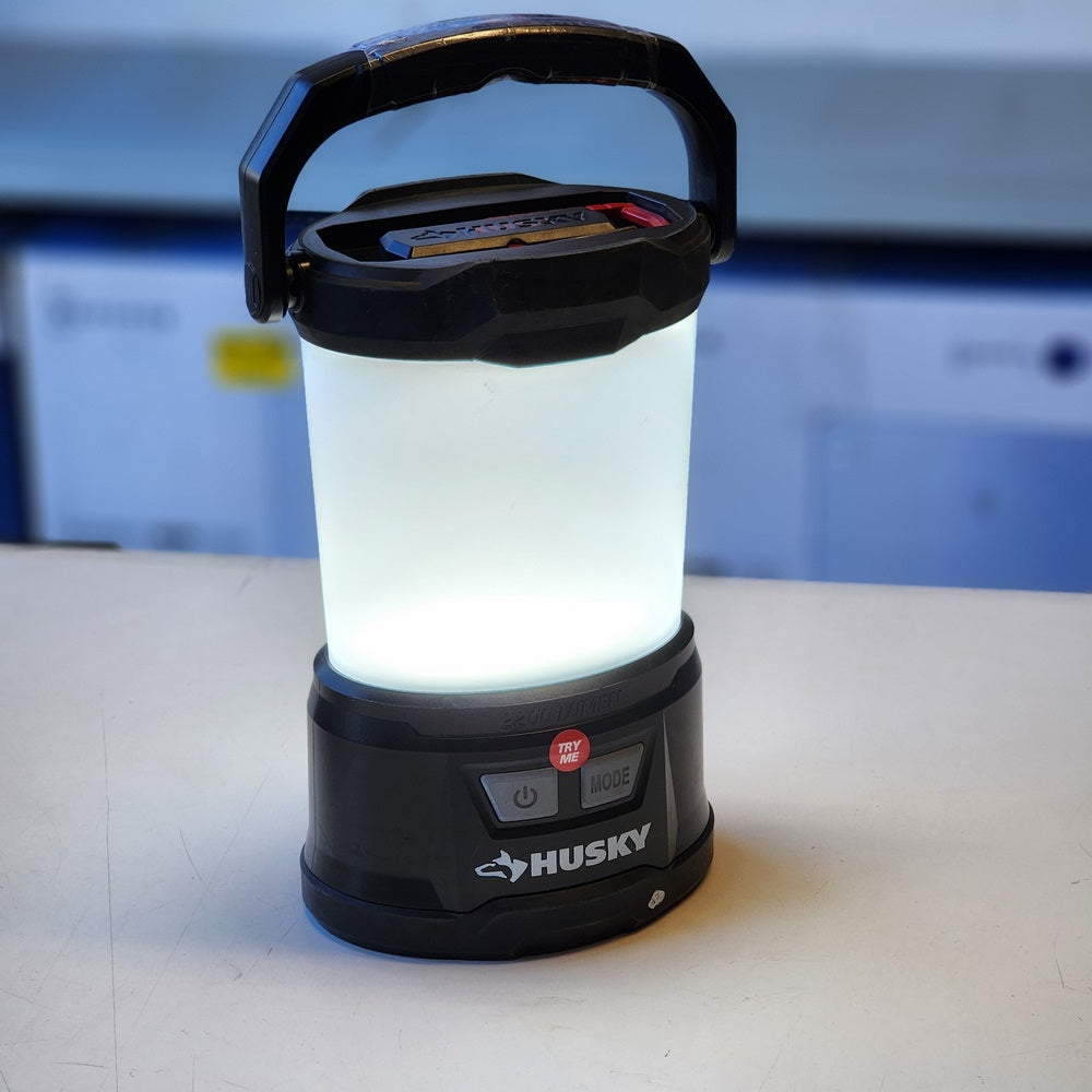 2200 Lumens Hybrid Power Dimmable Lantern (91390)