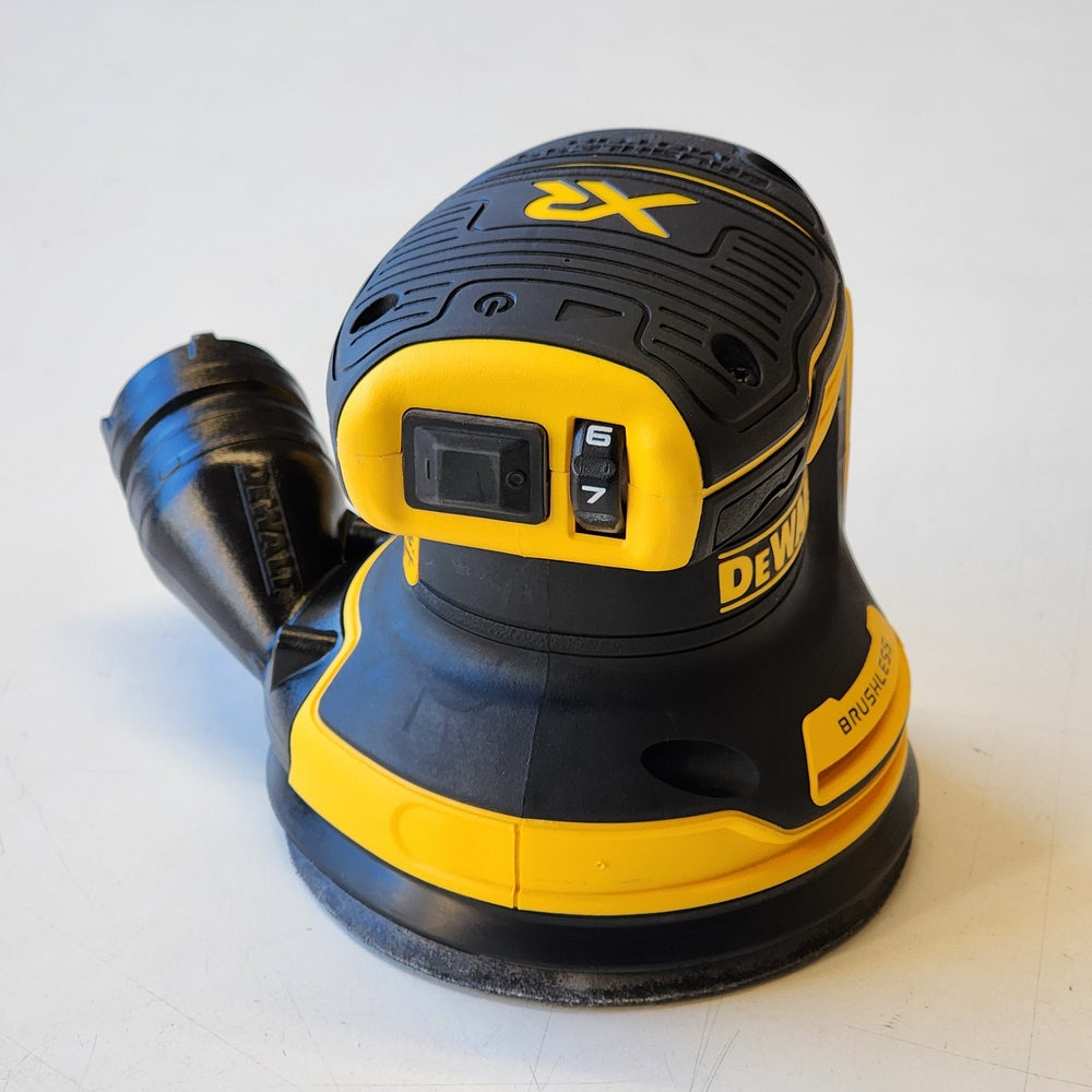 20V MAX XR Cordless Brushless 5 in. Random Orbital Sander (Tool Only) (DCW210B)