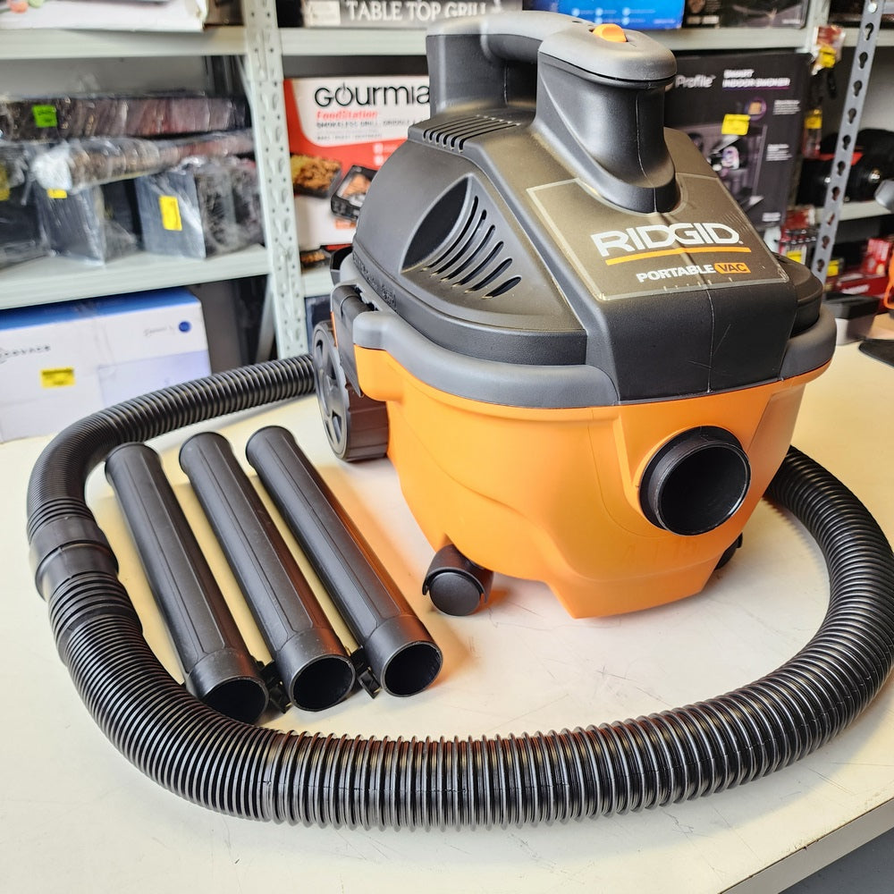 4 GAL PORTABLE WET/DRY Vacuum (WD4070)