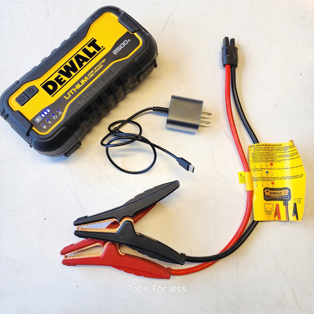 2500 Peak Amp Lithiuim Jump Starter with USB Power Bank (DXAELJ25) (Copy)