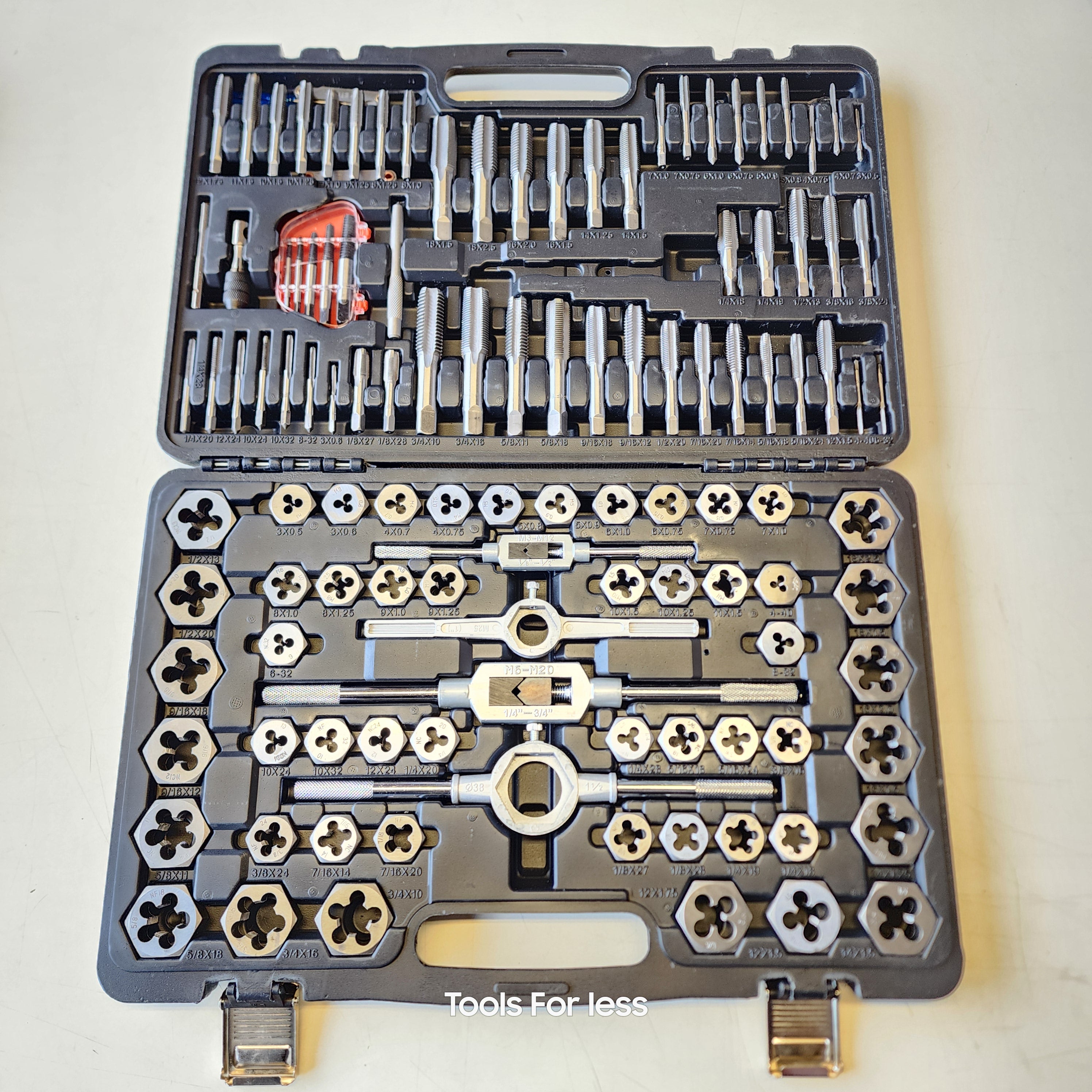 SAE/Metric Ratcheting Tap and Die Set 114pice