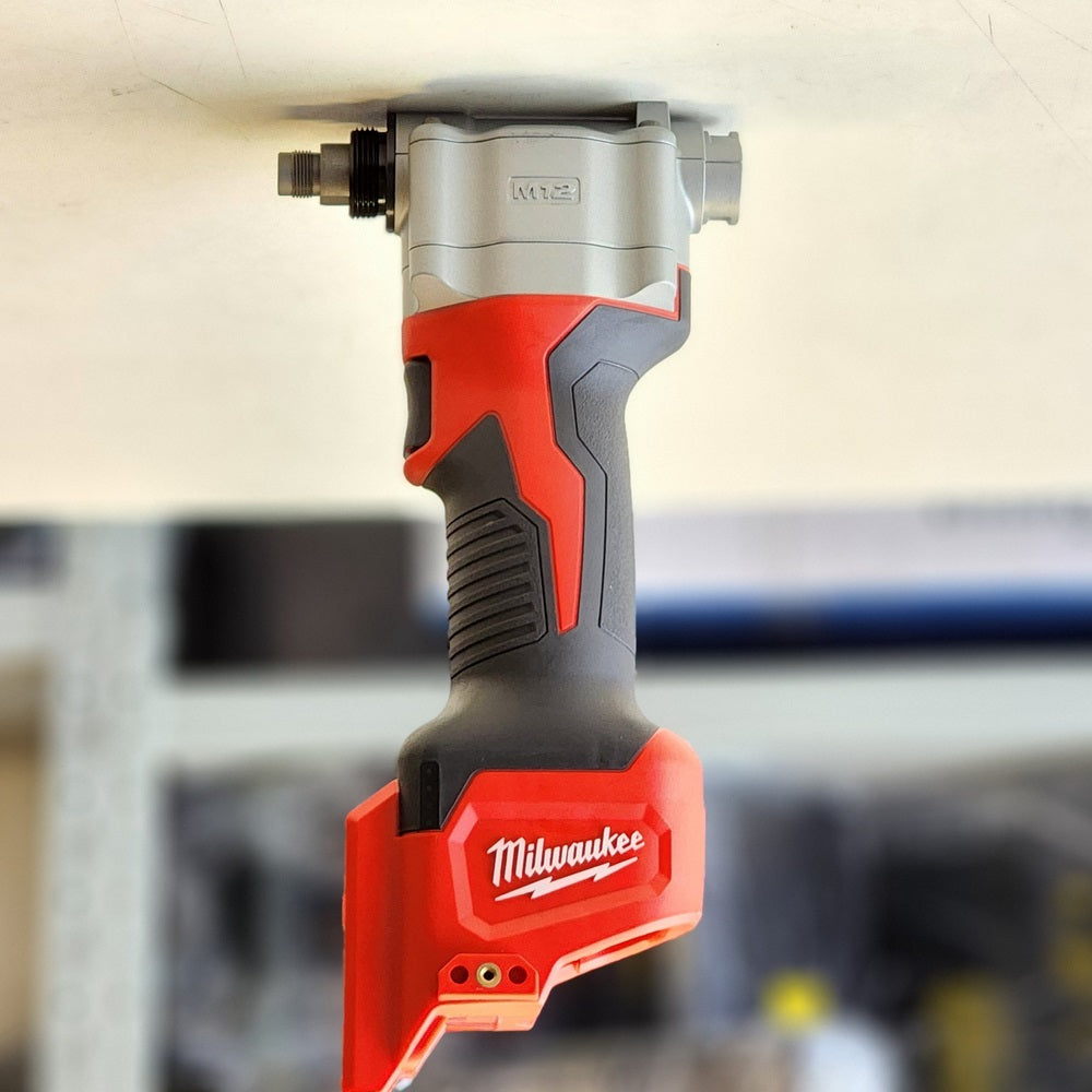 Milwaukee M12 12-Volt Lithium-Ion Cordless Rivel Tool