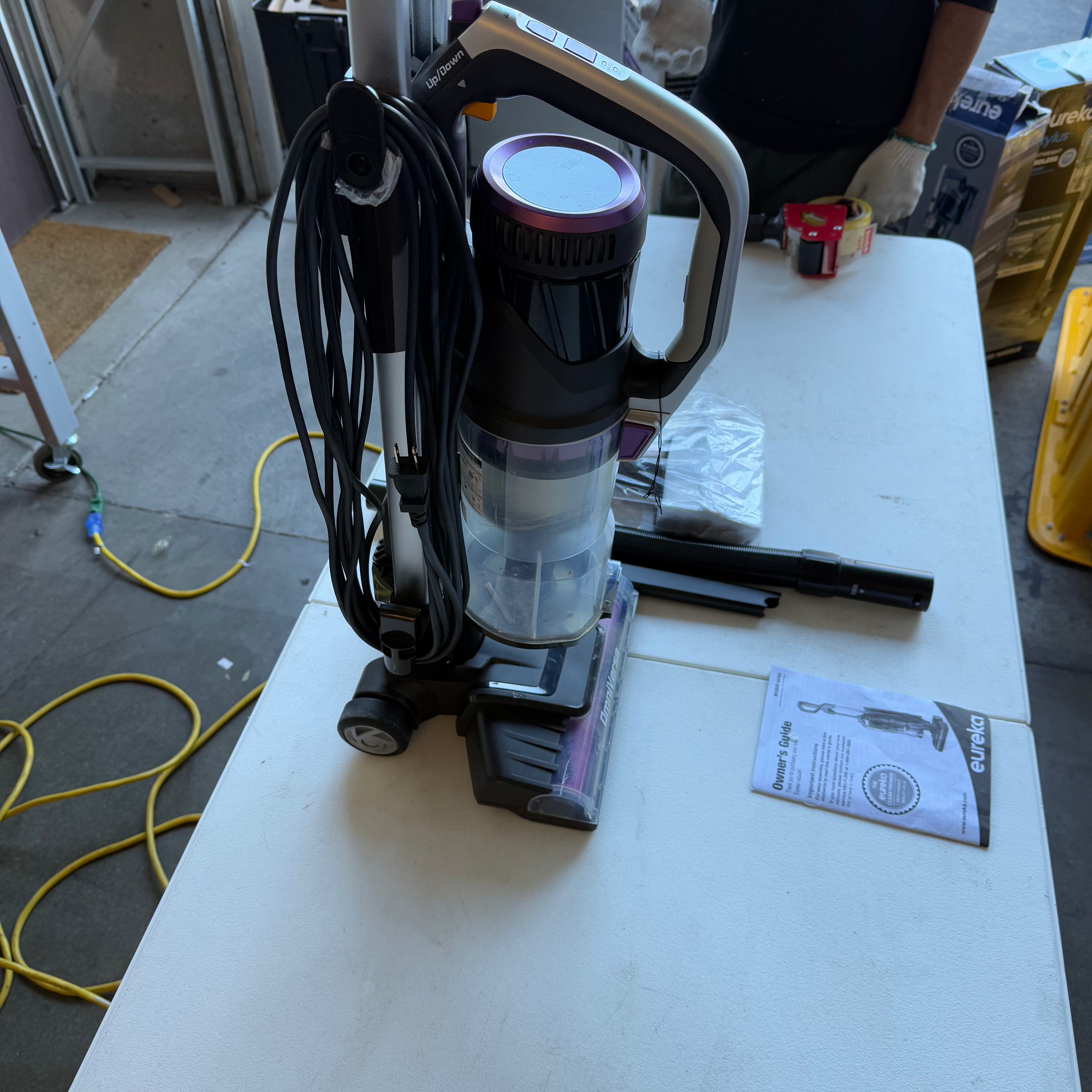 EUREKA OMNIVERSE VAC (Used)