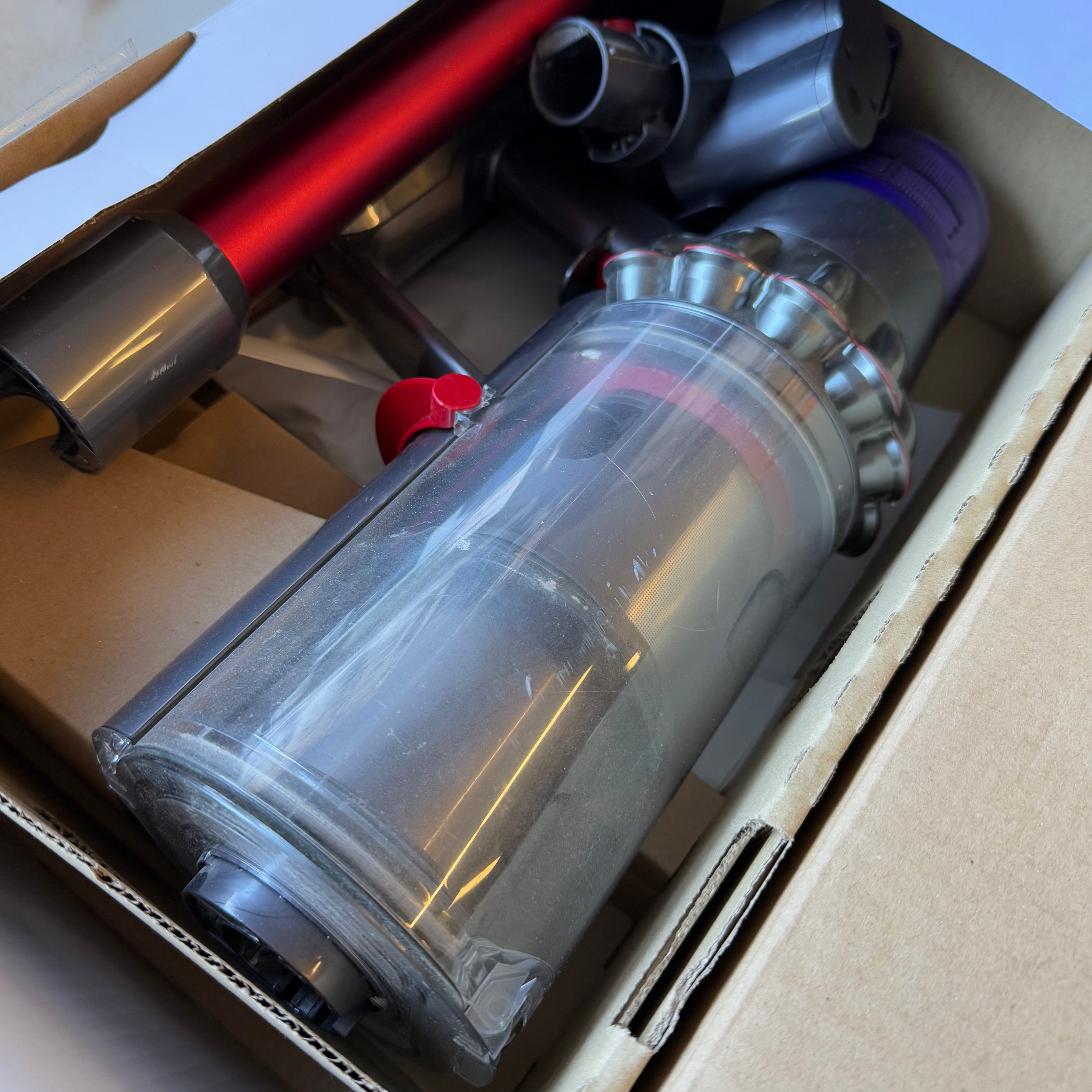 DYSON V11 CORDLESS STICK (Used)