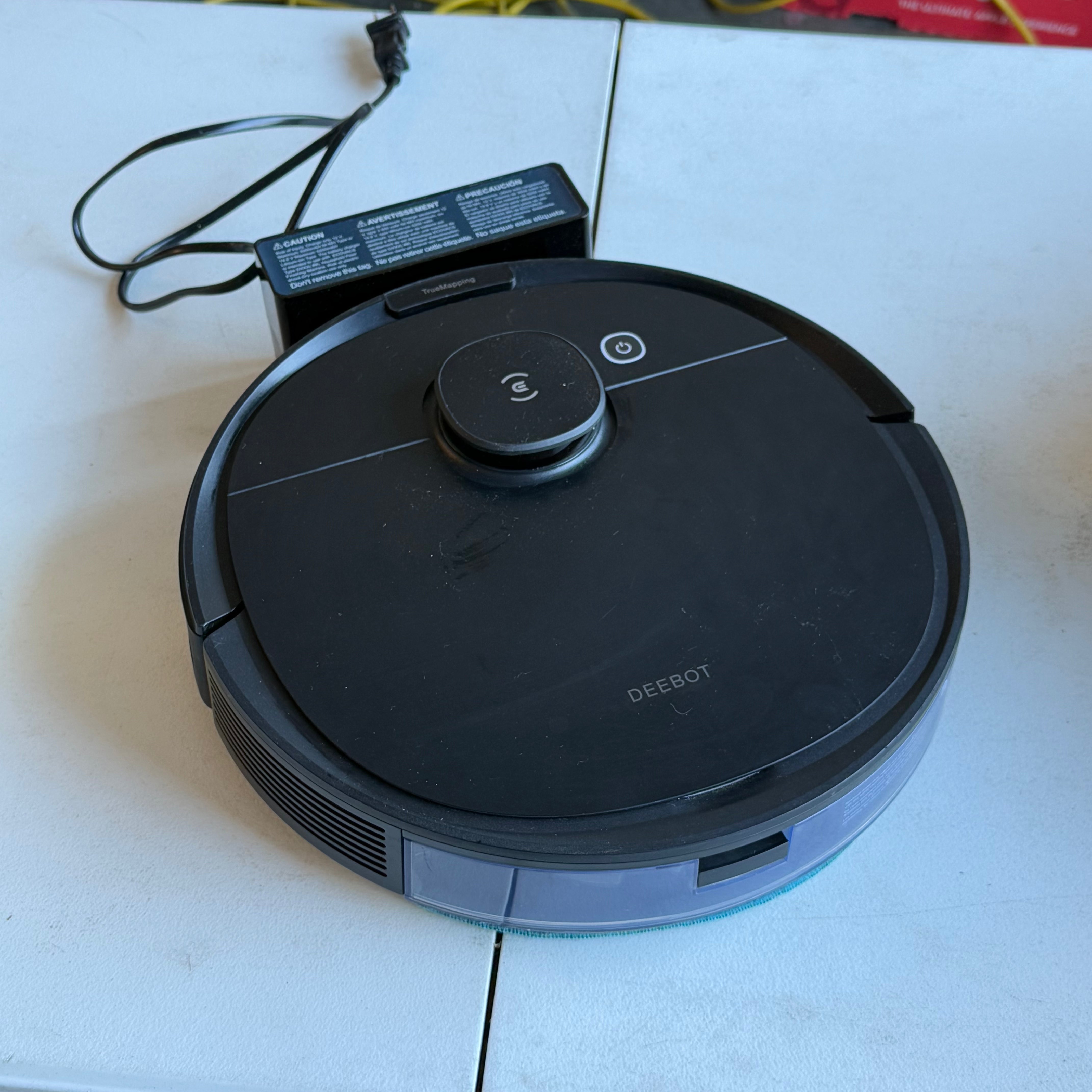 ECOVACS N8 VACMOP ROBOT (Used - Like New)