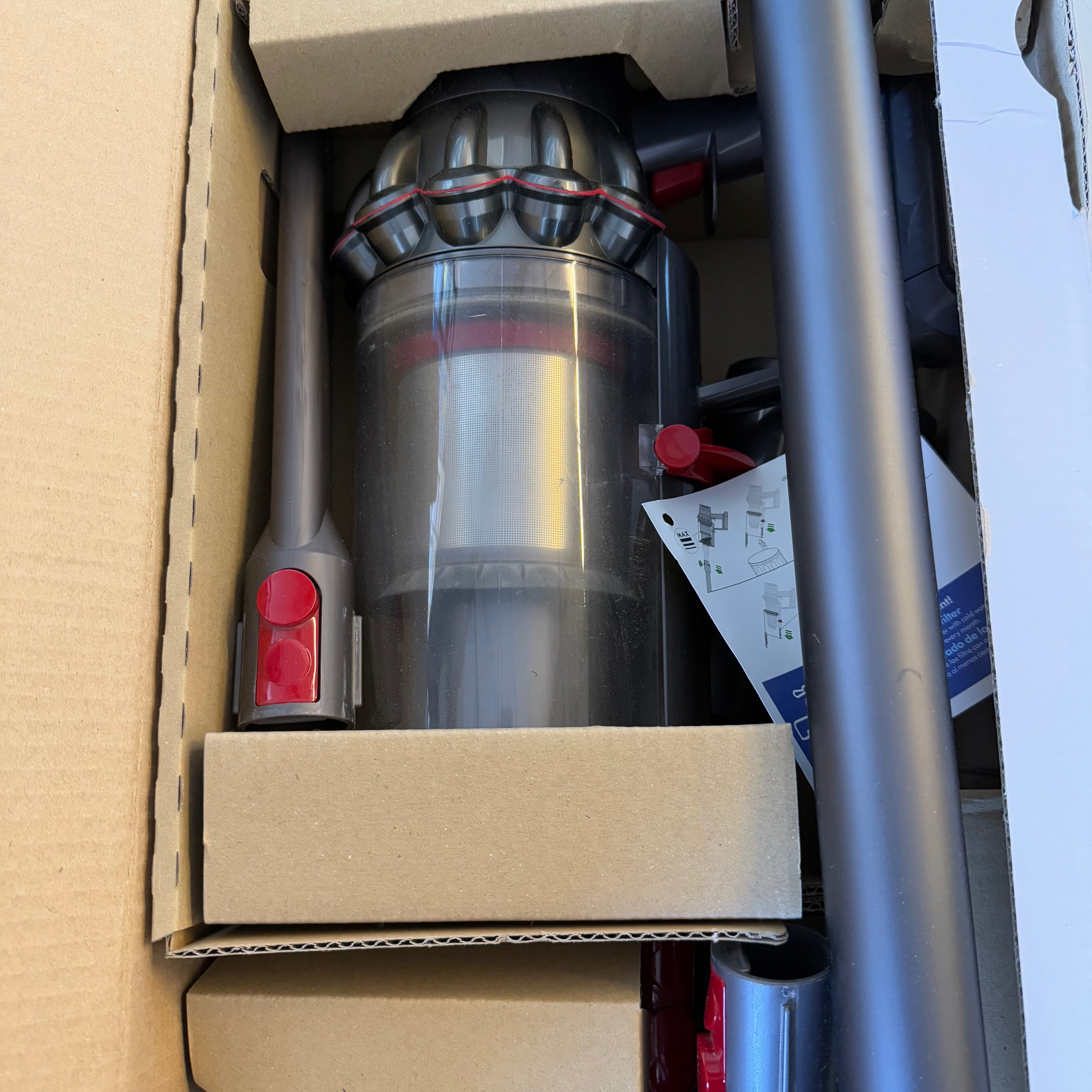 DYSON V8 ANIMAL+ CORDFREE