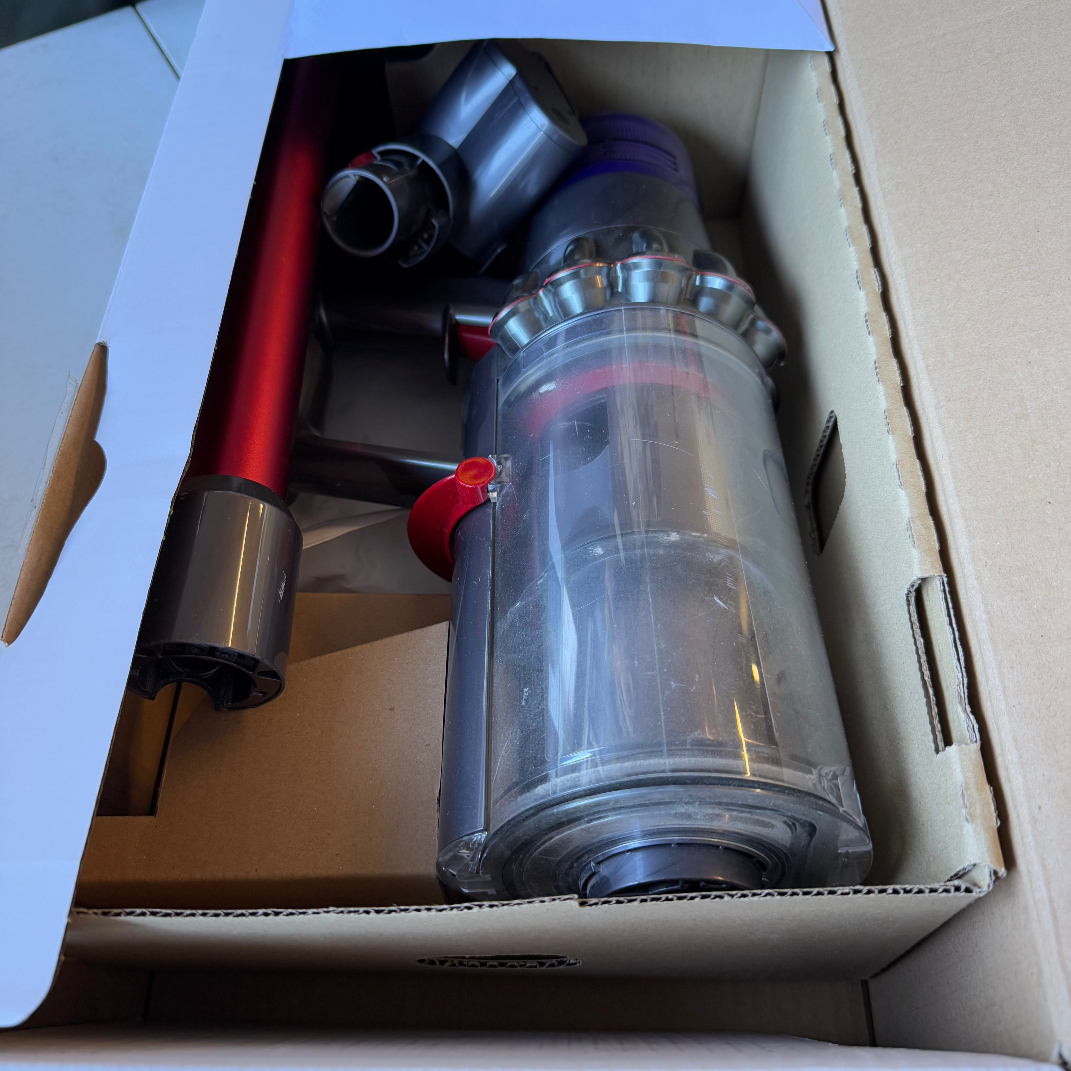 DYSON V11 CORDLESS STICK (Used)