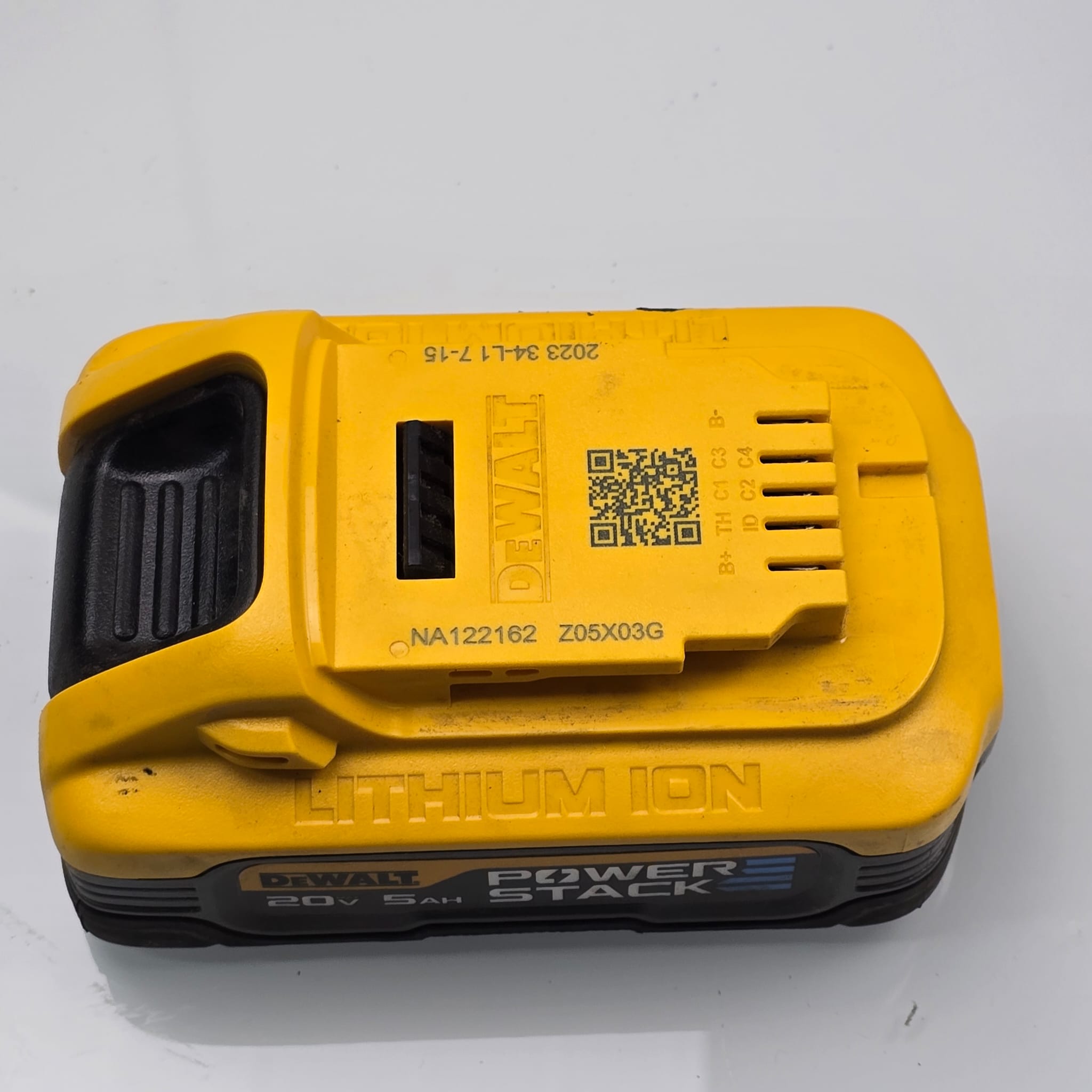 Powerstack 20-Volt Lithium-Ion 5.0 Ah and 1.7 Ah Batteries and Charger (DCBP315-2C)