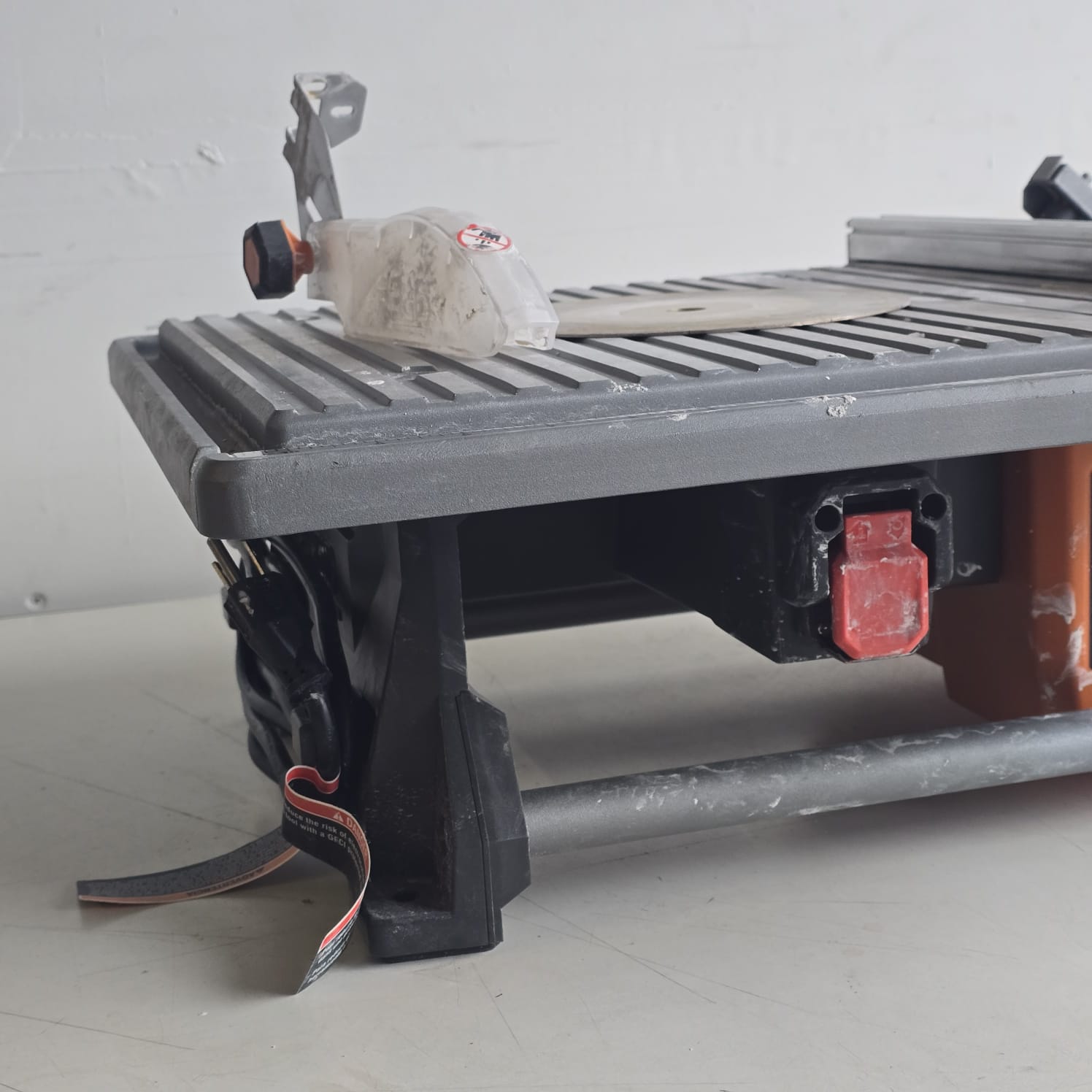 6.5-Amp 7 in. Blade Corded Table Top Wet Tile Saw (R4021)