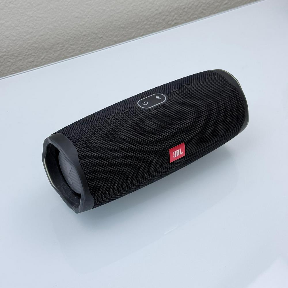 JBL Charge 4 - Portable Bluetooth Speaker with built-in Powerbank