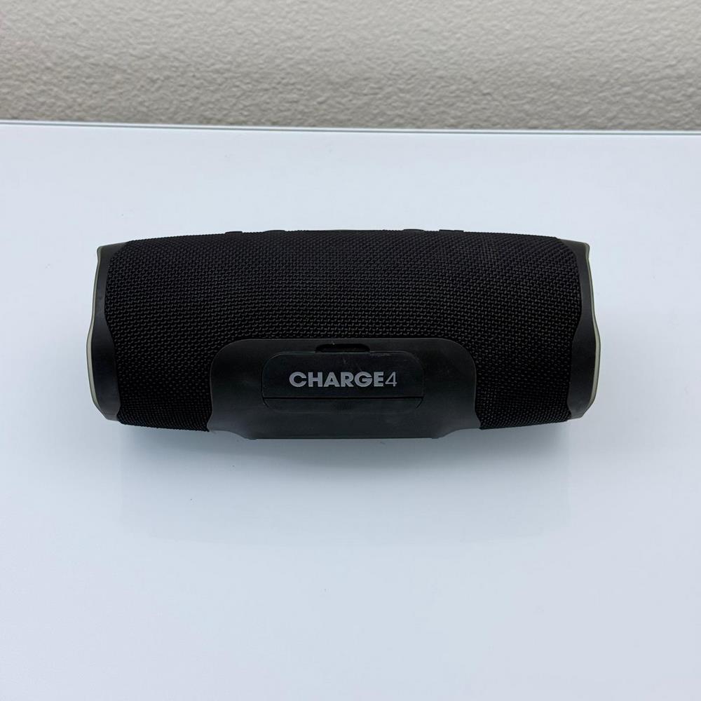 JBL Charge 4 - Portable Bluetooth Speaker with built-in Powerbank