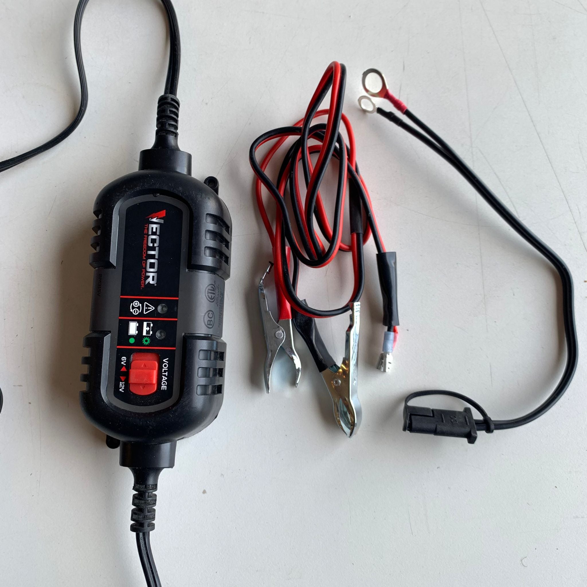 1.5 Amp Battery Charger, Battery Maintainer, Trickle Charger, 6V and 12V, Fully Automatic (BM315V)