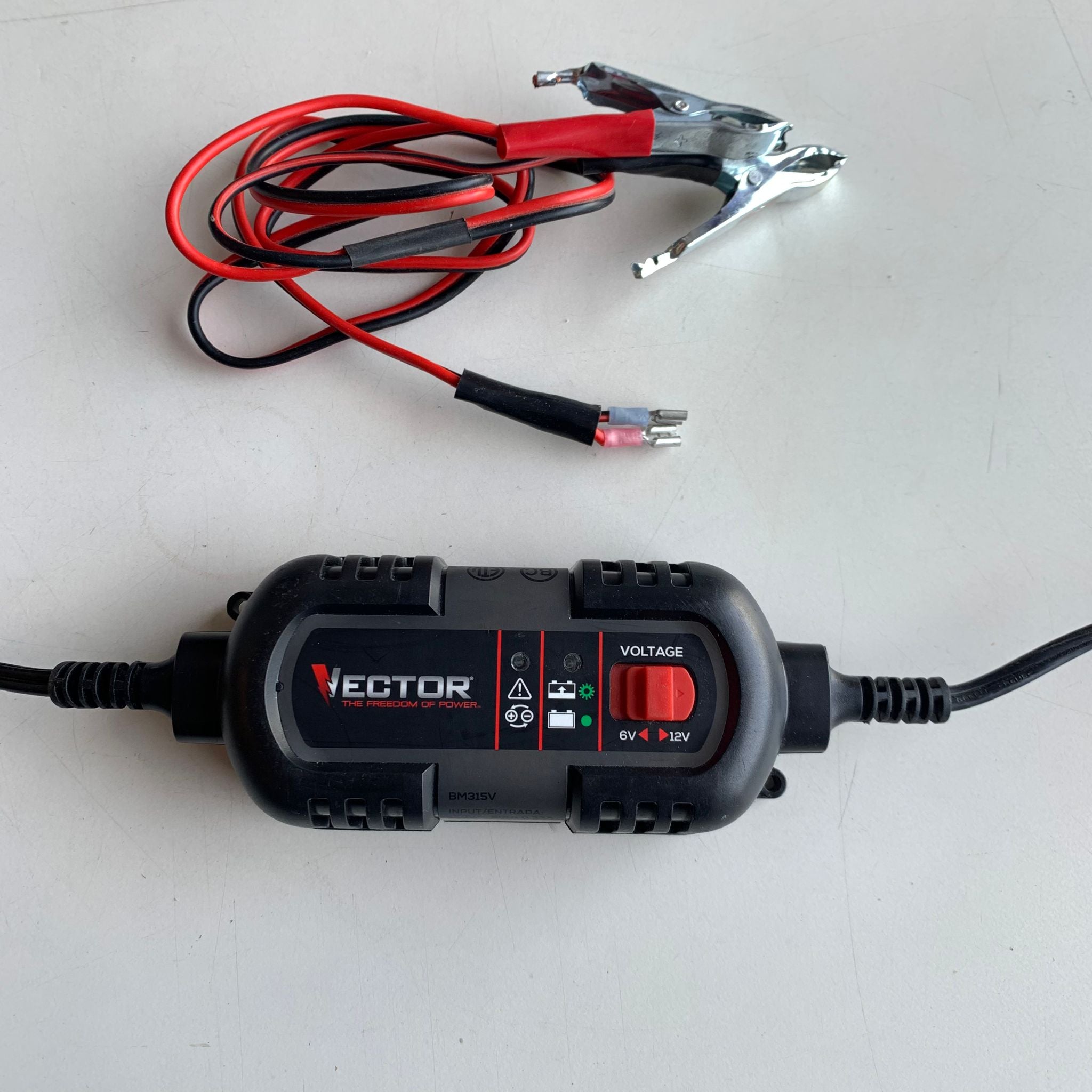 1.5 Amp Battery Charger, Battery Maintainer, Trickle Charger, 6V and 12V, Fully Automatic (BM315V)