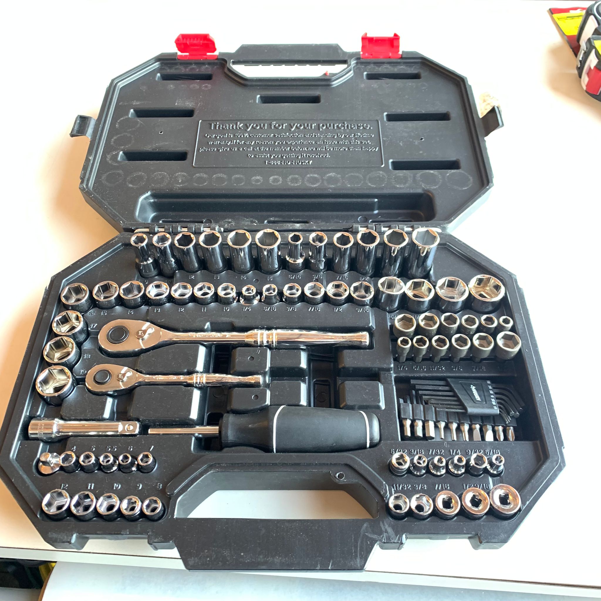 HUSKY 94PC MECHANICS SET 1/4,3/8\\