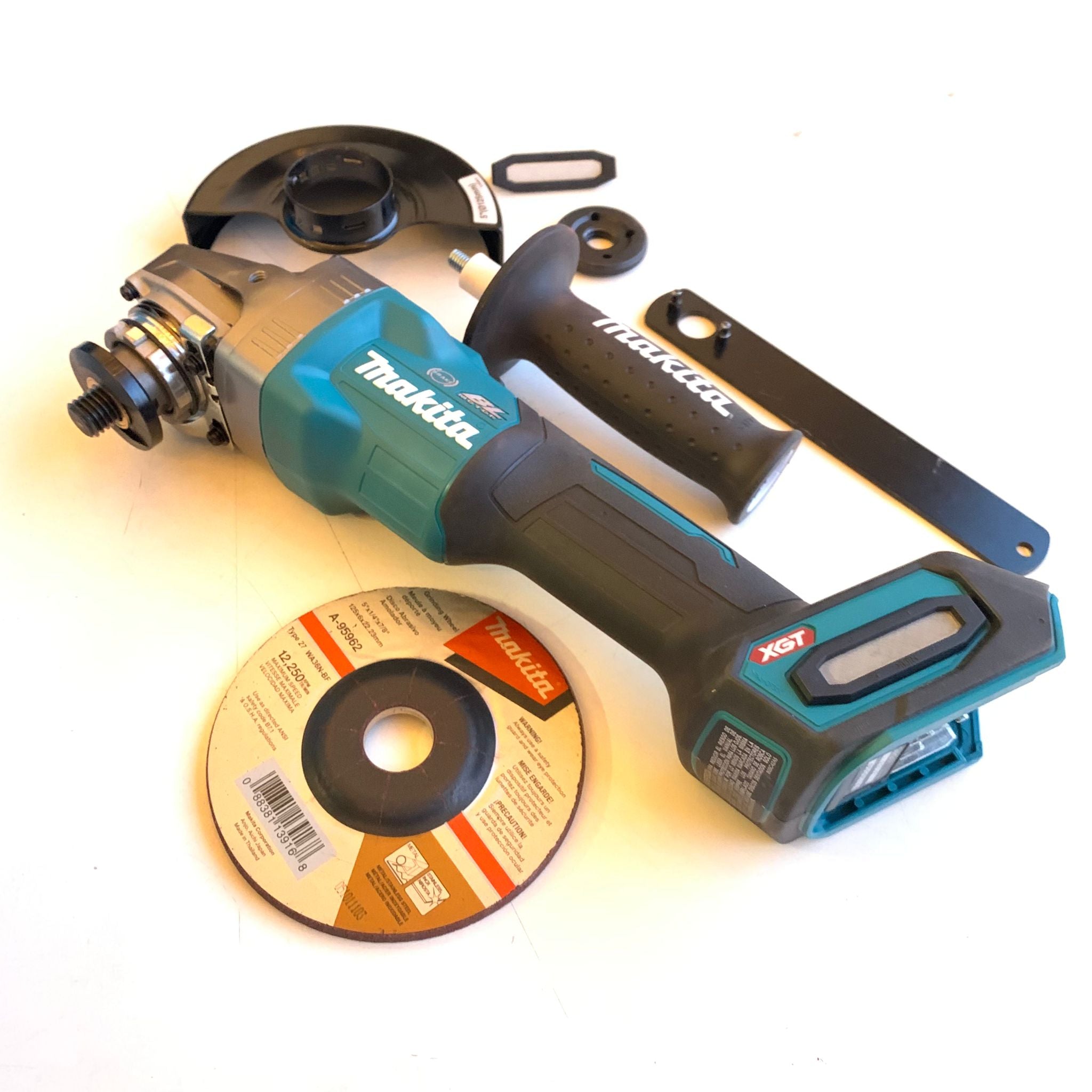 40V Max XGT Brushless Cordless 4-1/2/5 in. Angle Grinder with Electric Brake (Tool Only) (GAG01Z)