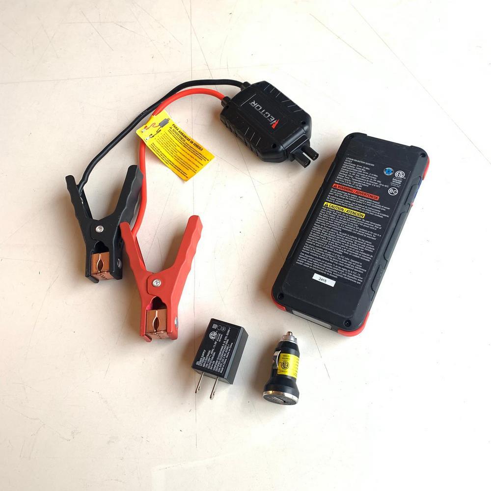 1600 Peak Amp Automotive Lithium Jump Starter, Portable Power - 15W USB-A & USB-C (SS16LV)