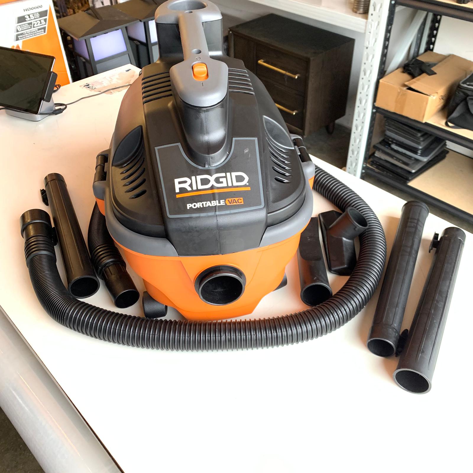 RIDGID 4 GAL PORTABLE WET/DRY VAC (WD4070)