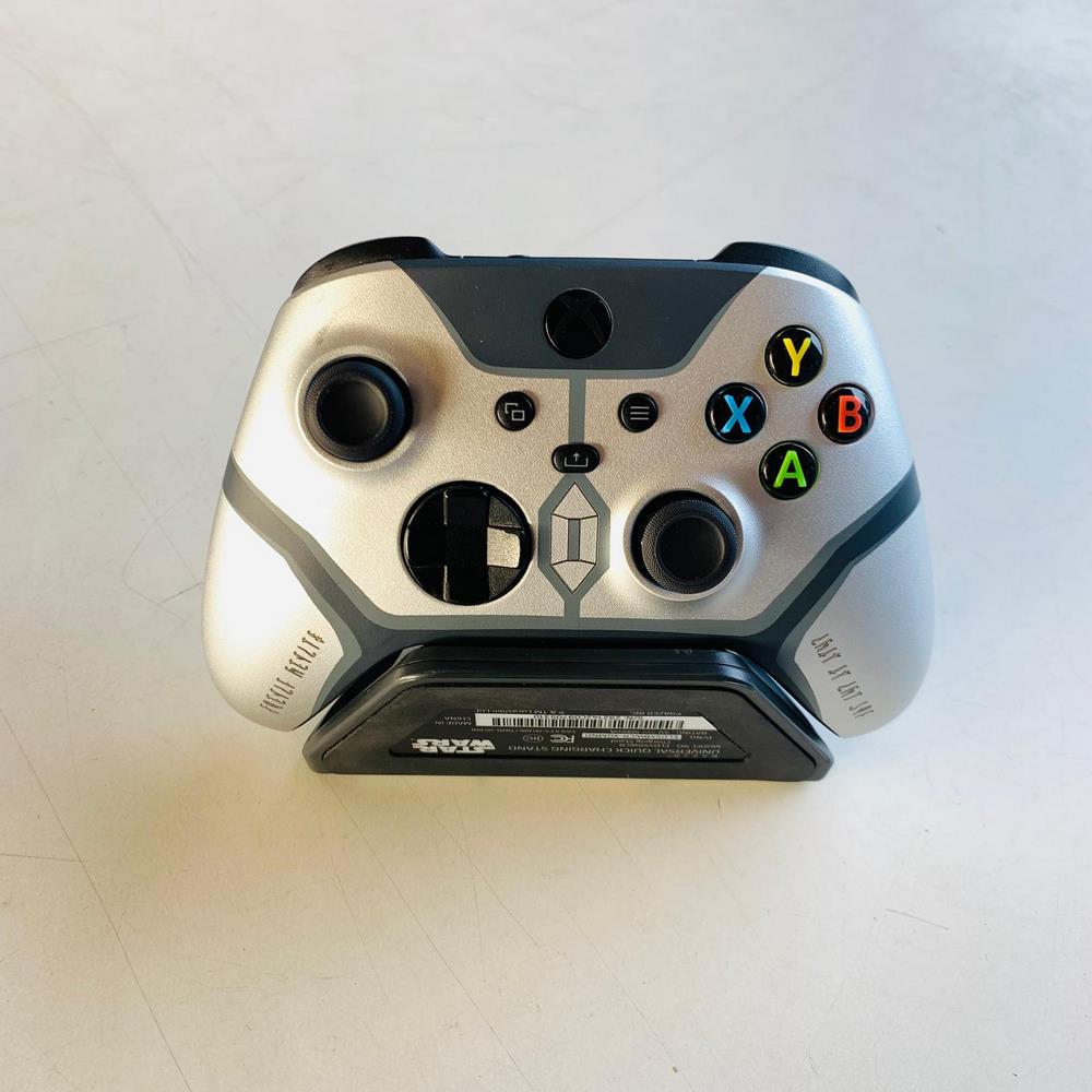 Razer Wireless Xbox Controller and Quick Charging