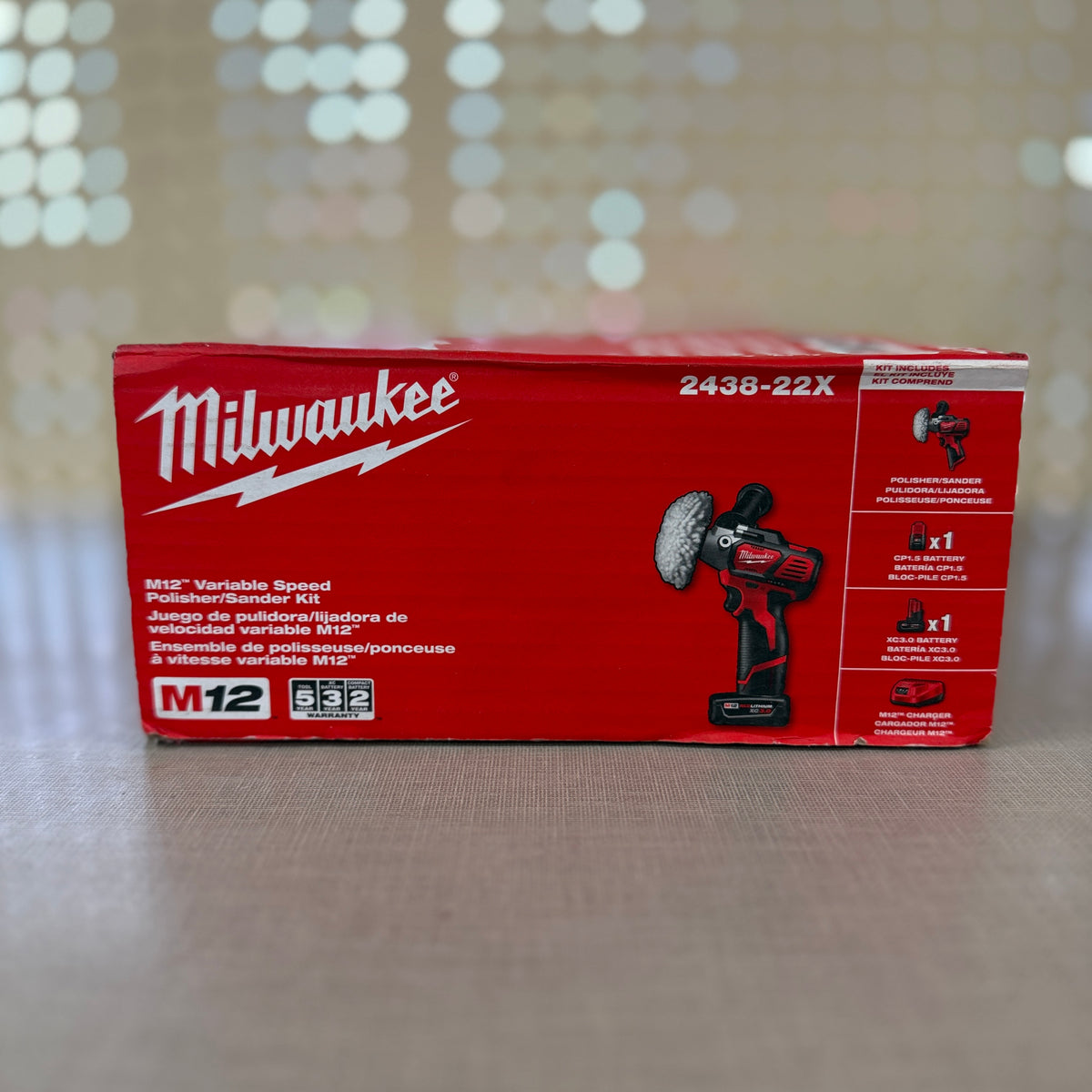 Milwaukee 2438-22X M12 Variable Speed Polisher/Sander Kit w/ 2 Batteries