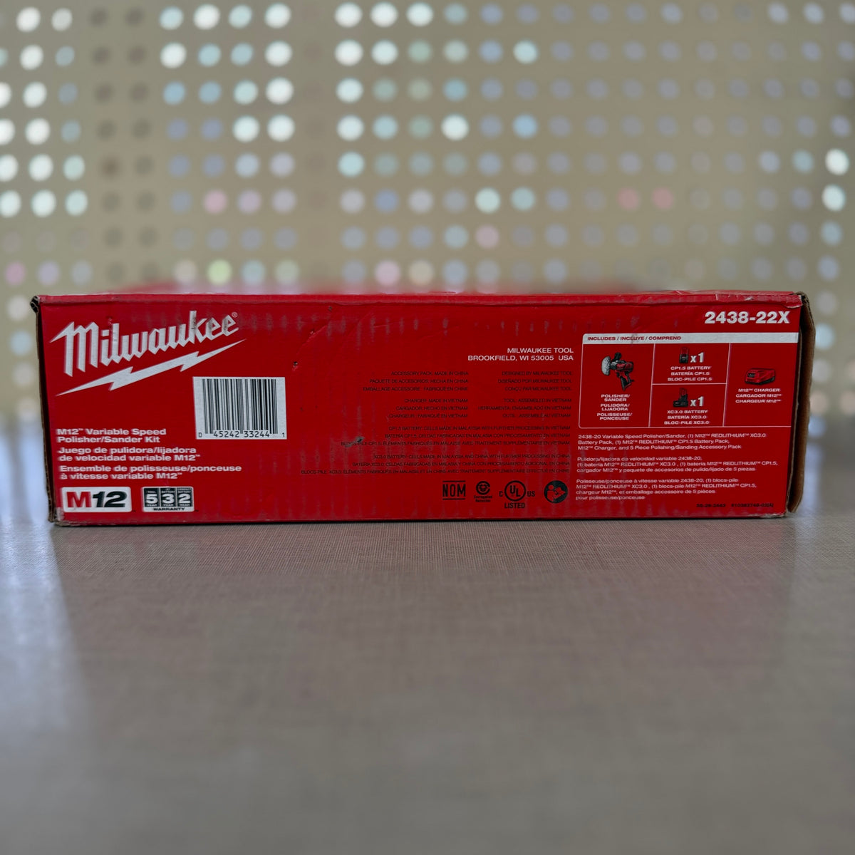 Milwaukee 2438-22X M12 Variable Speed Polisher/Sander Kit w/ 2 Batteries