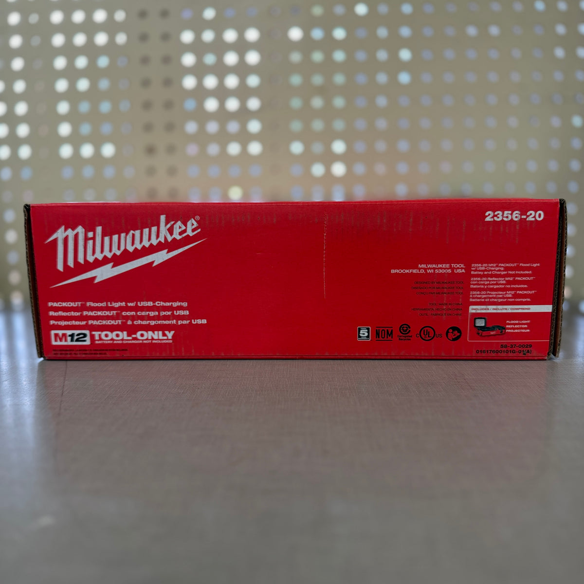 Milwaukee 2356-20 M12 PACKOUT Flood Light w/ USB-Charging (Tool Only)